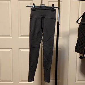 Alphalete Revival legging